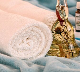 Für das körperliche Wohlbefinden zu sorgen und sich verwöhnen zu lassen liegt voll im Trend. Der Effekt ist wichtig – und das alles vor Ort.